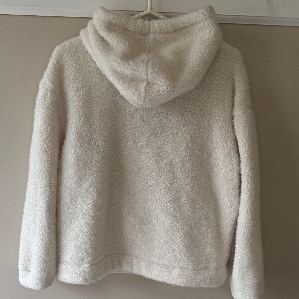 Cozy White Fleece Hoodie Sweater - Picture 4 of 7